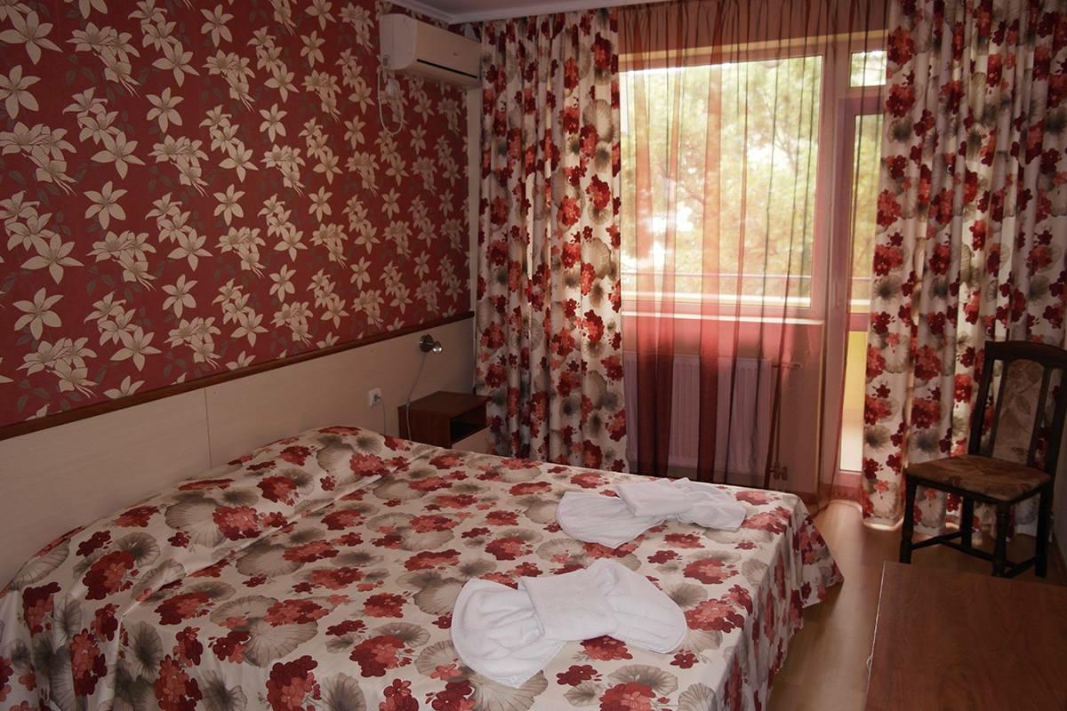 Hotel Triumph Nova Zagora Exterior photo